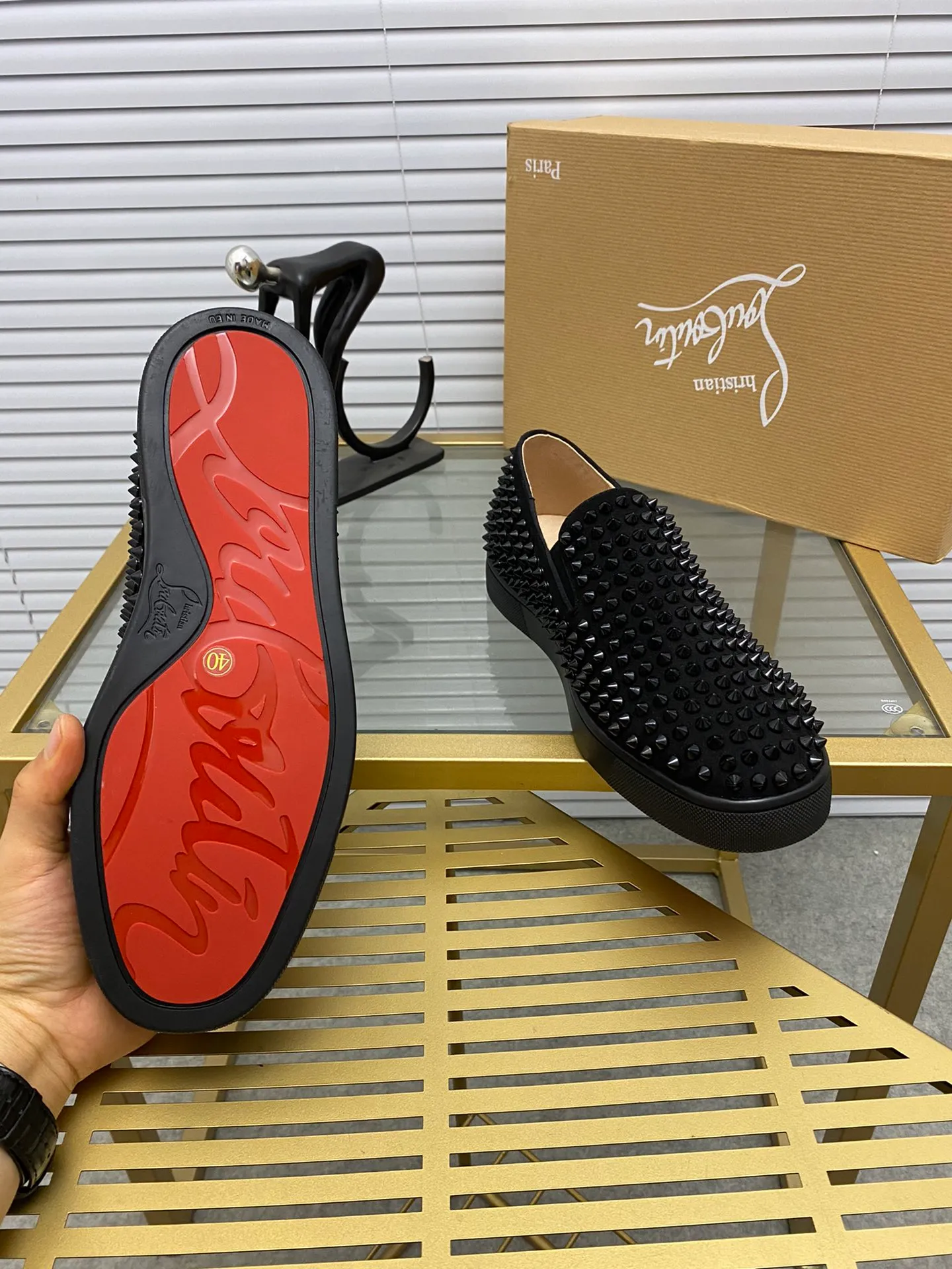 Ex-factory price 440. christian louboutin (CL red sole shoes) counter nail series, high-top casual sneakers for couples 📢 📢 📢 Exclusive hot style release 🎈🎈💪 Movable latex feet 👻 Finished outsole stitching line [satisfied] 😝Female 35-40# Male 38#-46, global supply😝 [Top version]: Original imported cowhide upper, top original leather lining, original molded TPU outsole, original 1:1 detail processing, original shoe last, large quantities in stock, rest assured as shown above